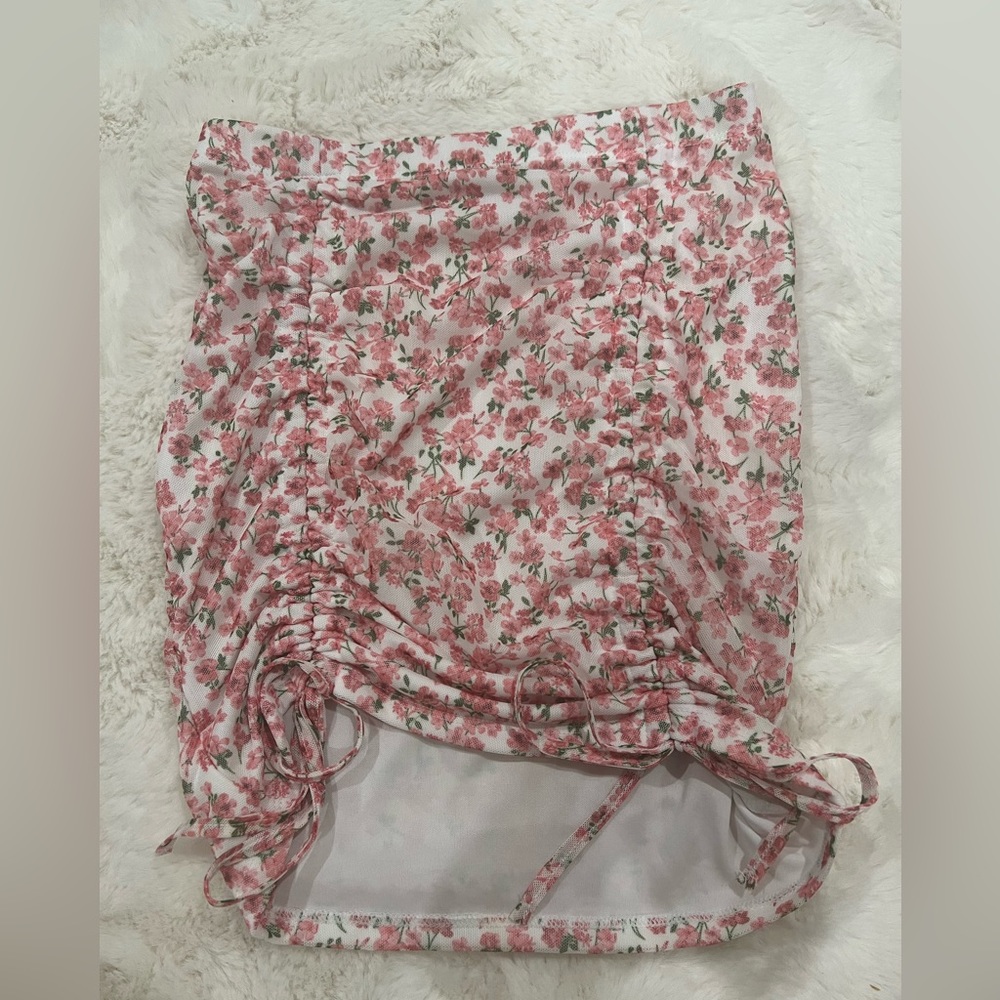 Floral Boycon Skirt Size Small